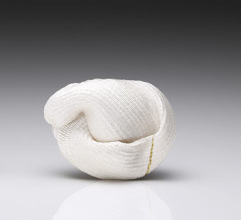 Impressive woven brooches by Kazumi Nagano